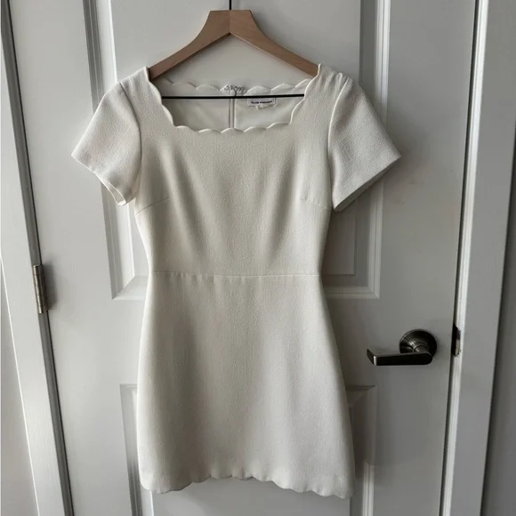 white christmas dresses Club Monaco scalloped crop top – reworn collective main image 0